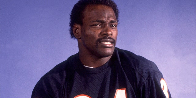 Chicago Bears Hall of fame running back Walter Payton during filming of the Super Bowl Shuffle in Chicago, Illinois in 1985. (Photo by Paul Natkin/Getty Images)