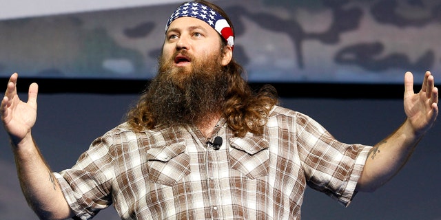 Willie Robertson gets candid about the country’s most culturally dividing issues to find common ground on Facebook Watch series, 'At Home With the Robertson's.'