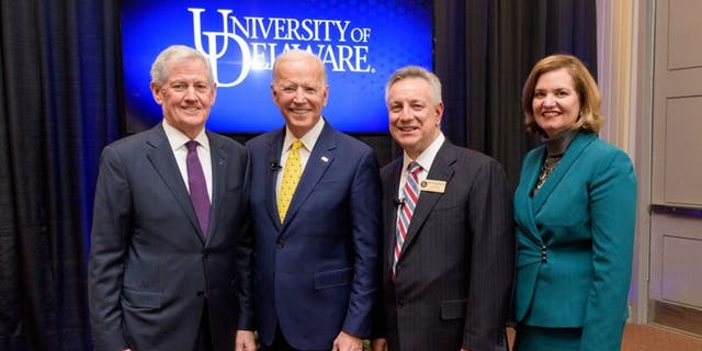 John Cochran, chairman of the Board of Trustees, on the left in a 2018 photo. (Kathy F. Atkinson / University of Delaware)