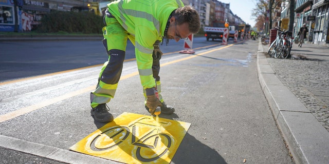 The establishment of bicycle lanes in Berlin was accelerated in order to give citizens an incentive to switch to cycling amid the coronavirus. (Joerg Carstensen/dpa via AP)