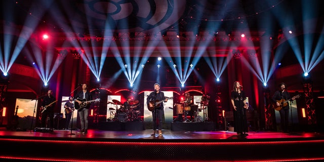 Popular Christian singer Chris Tomlin leads worship during TBN's Easter special.