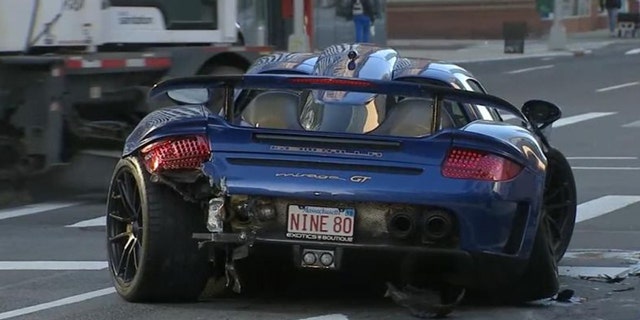 Driver wrecks $750G supercar on New York City street during coronavirus  shutdown | Fox News