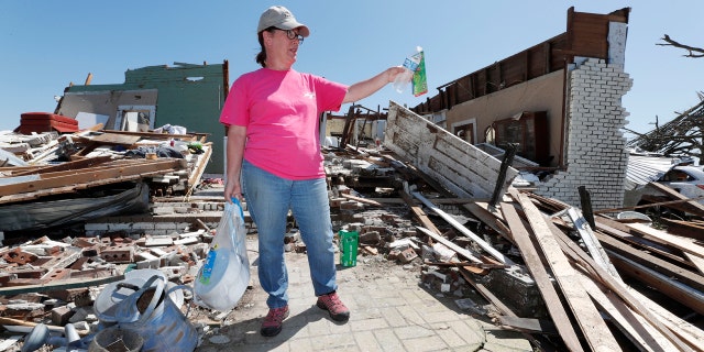 Easter Sunday 'violent' tornado in Mississippi with winds ...