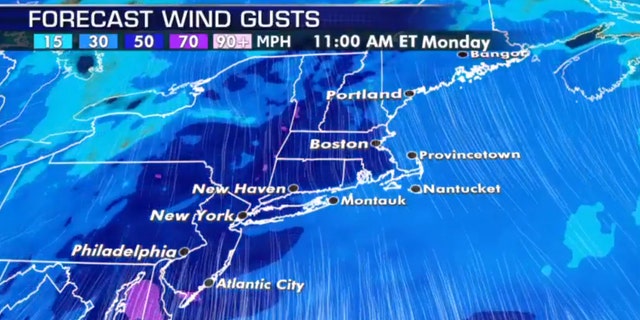 Nyc Under High Wind Warning Storm Threatens Damaging Gusts To 70 Mph In Cities Where Tents