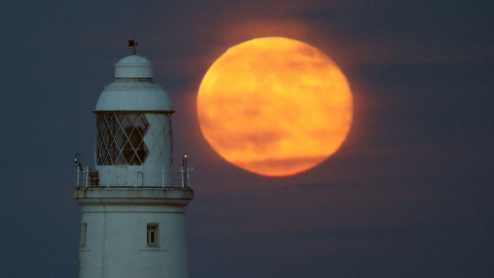 What is a supermoon?