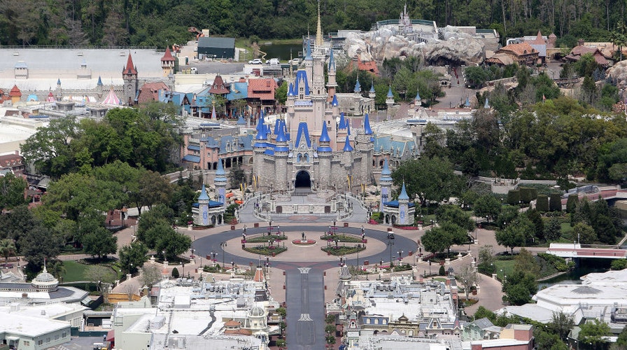 Thousands pack Disney World before park closes amid coronavirus