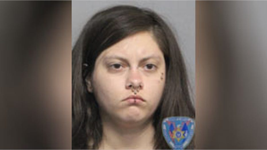 Woman Arrested For Entering New Orleans Airport Naked Amidst Coronavirus Lock Down Fox News