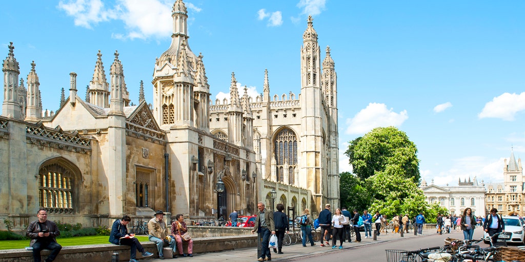 Cambridge University says all lectures will be online until summer ...