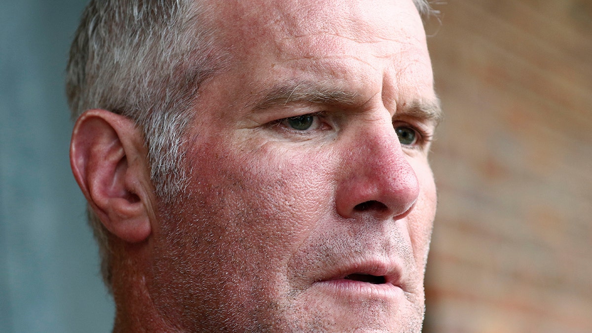 Brett Favre 'almost wanted to kill himself' after quitting painkillers in  the '90s