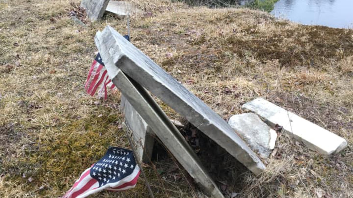 Some of the graves belong to Revolutionary War and Civil War veterans. (Courtesy: Maylynda Emerson)
