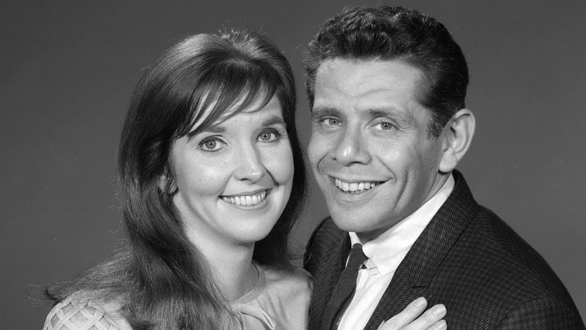 Anne Meara and Jerry Stiller are photographed for "The Ed Sullivan Show," Nov. 7, 1966. (Getty Images)