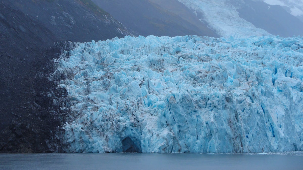 Barry Glacier. Barry Arm. Prince William Sound. Near Whittier. Alaska. United States of America. (Photo by: Education Images/Universal Images Group via Getty Images)