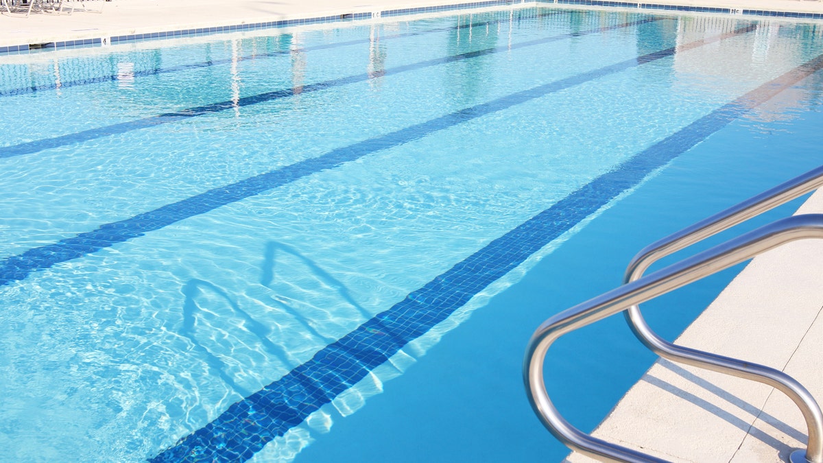 swimming pool hot tub 