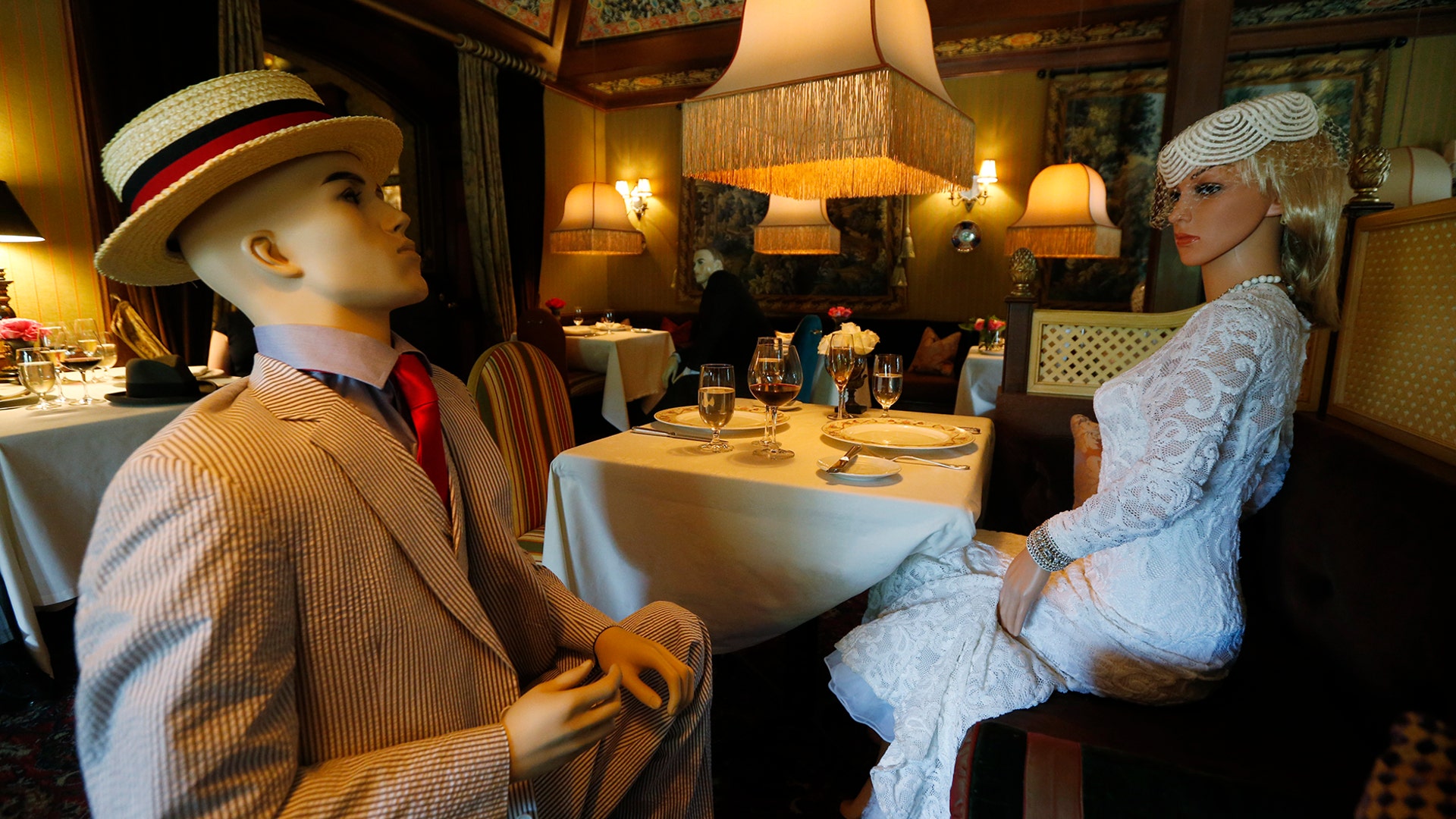 Mannequins provide social distancing at the Inn at Little Washington as the restaurant prepares to reopen in Washington, Virginia, May 14, 2020. 