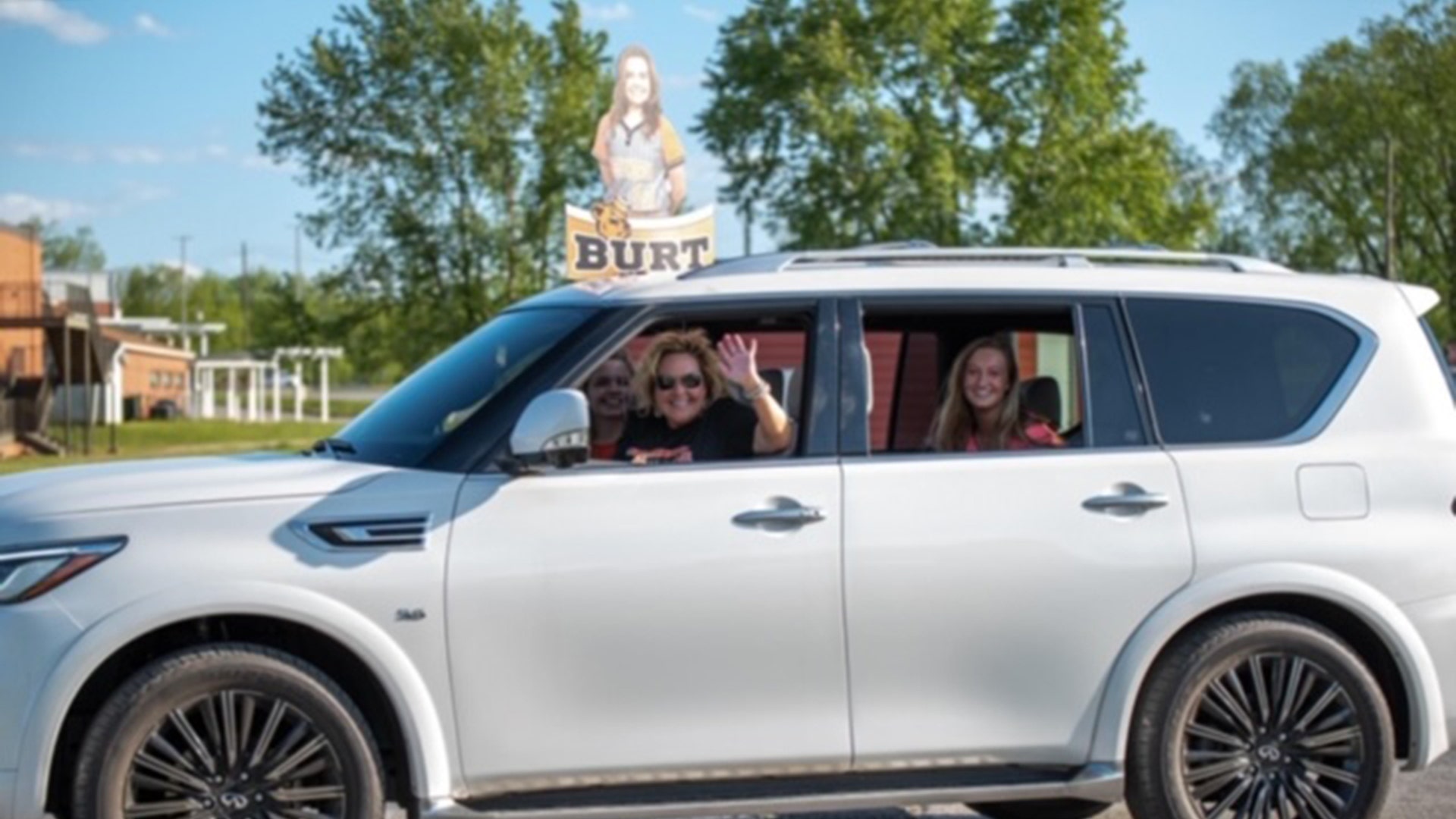 Our high school’s softball team didn’t get to have their traditional senior recognition, so the team’s parents coordinates a surprise parade for them today. Phil Pyle Alexandria, AL