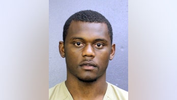 Giants tell cornerback DeAndre Baker to stay away from team meetings amid criminal case: report