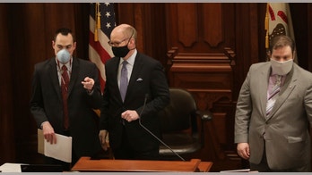 Illinois House votes to remove Republican rep from session for refusing to wear mask