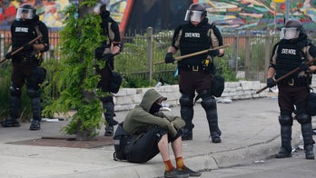 Twin Cities rioting continues as Minnesota governor claims Guard, police responding