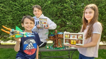 Long Island siblings teach kids how to build with Legos to ease coronavirus boredom
