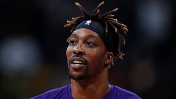 Lakers' Dwight Howard healing after death of son's mother