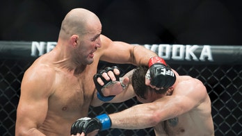 Teixeira upsets Smith to cap UFC's 2nd Jacksonville show