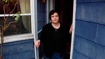 As coronavirus pandemic continues, many Americans are feeling lonely, anxious: report