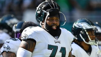 All-Pro offensive lineman Jason Peters hopes to play into his 40s: report
