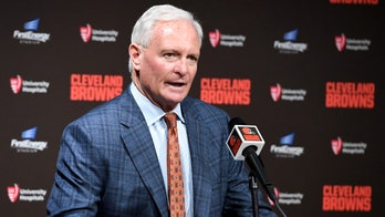Browns' Jimmy Haslam pokes fun at Cowboys' Jerry Jones in hot mic remark during virtual owners meeting: report