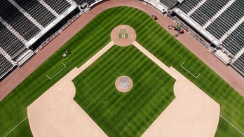 All MLB teams to close spring training sites amid virus worry, source says