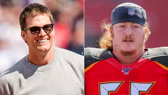 Buccaneers' Ryan Jensen makes point on Brett Favre's attendance at Tom Brady's home debut