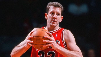 Ex-Bulls center Will Perdue reveals he came to blows with Michael Jordan: 'Stuff like that was common'