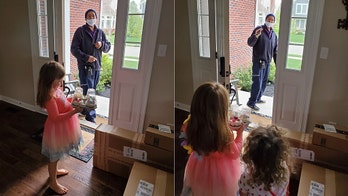 Girl, 6, surprised with cupcakes from FedEx driver on quarantine birthday