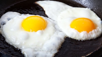 Celebrity chef David Chang reveals how to fry an egg in the microwave