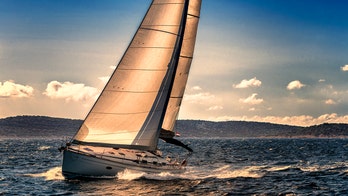 Sailor has boat hit by waves, loses communication only to land in New Zealand and find out about coronavirus