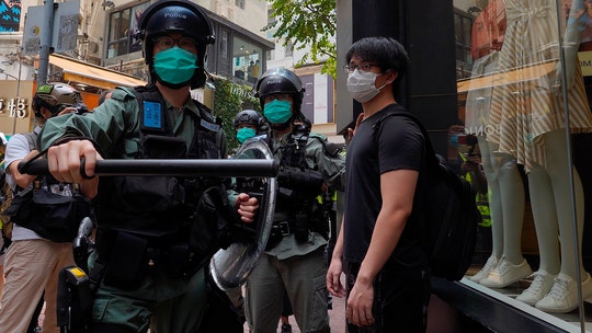Hong Kong cop reprimanded for mocking protesters by chanting 'I can't breathe'