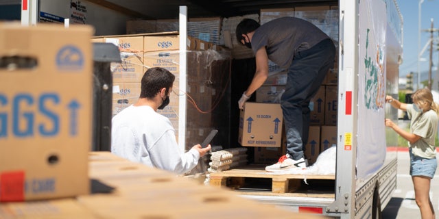 A group of college students has teamed up to connect farmers with a surplus of product with needy food banks amid the coronavirus pandemic.