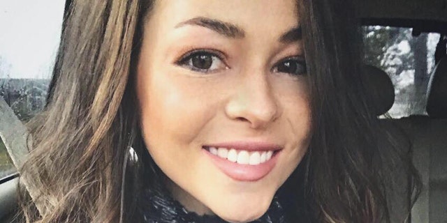 Cady Groves, pop-country singer from Kansas, dies at 30