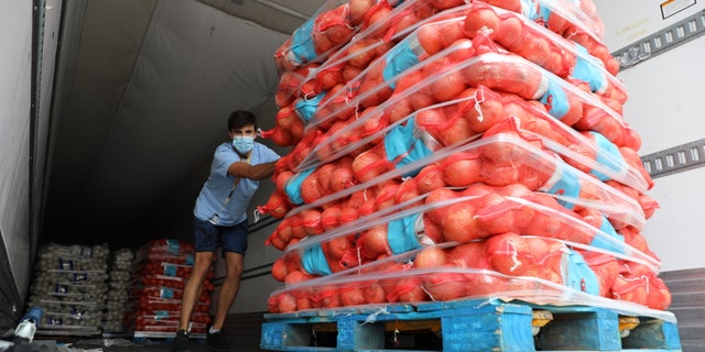 A shipment of onions was delivered from farms to a food bank in need amid the coronavirus pandemic.