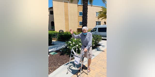 Mike, a retired Air Force veteran, has since gone shopping with Farmer at their local Albertson's.