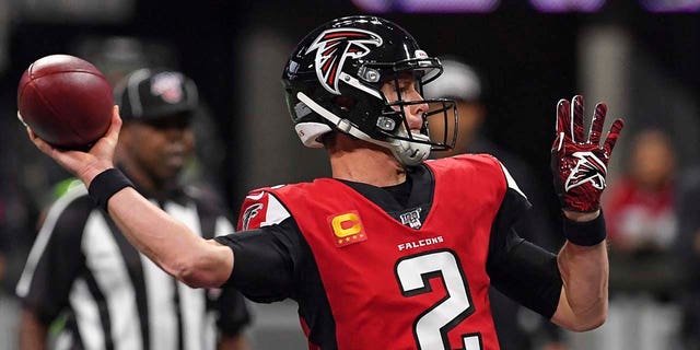 Matt Ryan leads the charge for the Falcons. (Dale Zanine-USA TODAY Sports)