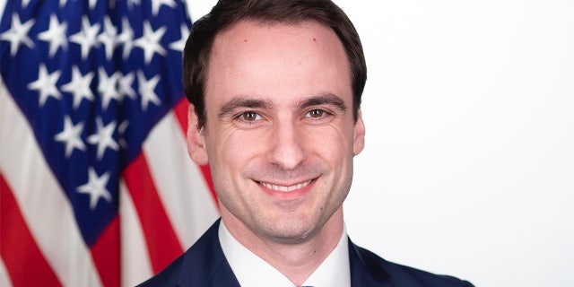 U.S. Chief Technology Officer Michael Kratsios in his official portraits in the Eisenhower Executive Office Building at the White House, Wednesday, Feb. 13, 2019, in Washington, D.C. (Official White House Photo by Keegan Barber)