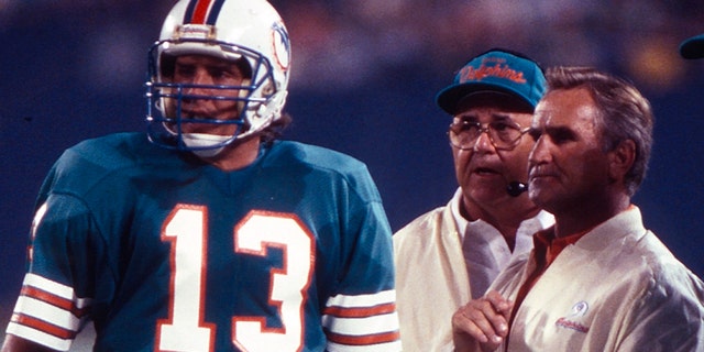 Dan Marino, Don Shula, New York Jets vs Miami Dolphins gameplay. (Photo by Walt Disney Television via Getty Images)