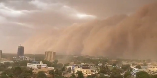 A massive sandstorm swept into Niamey, the capital city of Niger, on Monday.