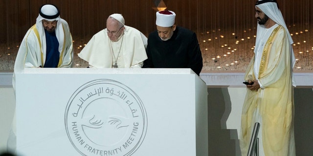 Sheikh Ahmed el-Tayeb, Grand Imam of Al-Azhar and Pope Francis (AETOSWire)