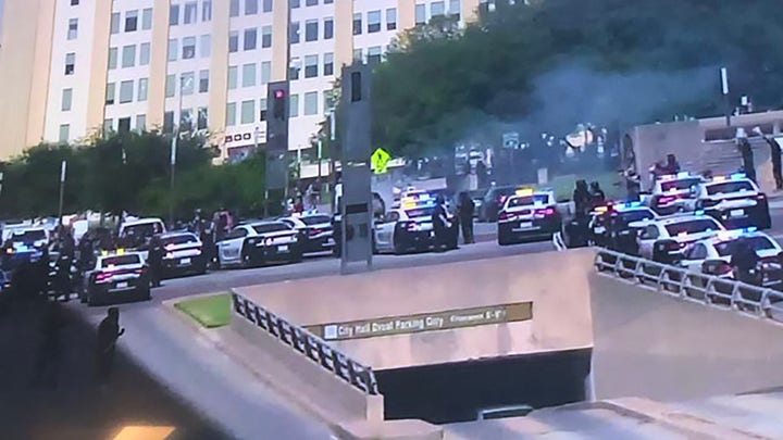 Dan Bongino reacts to violent rioting across the nation: This isn’t a protest anymore, it’s a coup