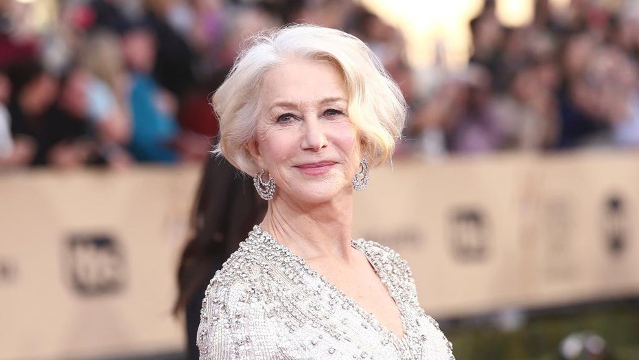 Helen Mirren 74 Doesn T Think She S A Sex Symbol But Isn T Knocking
