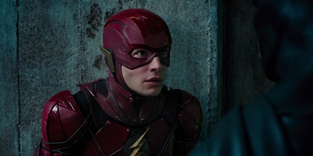 'The Flash' star Ezra Miller arrested after Hawaii karaoke incident - Vimarsana News
