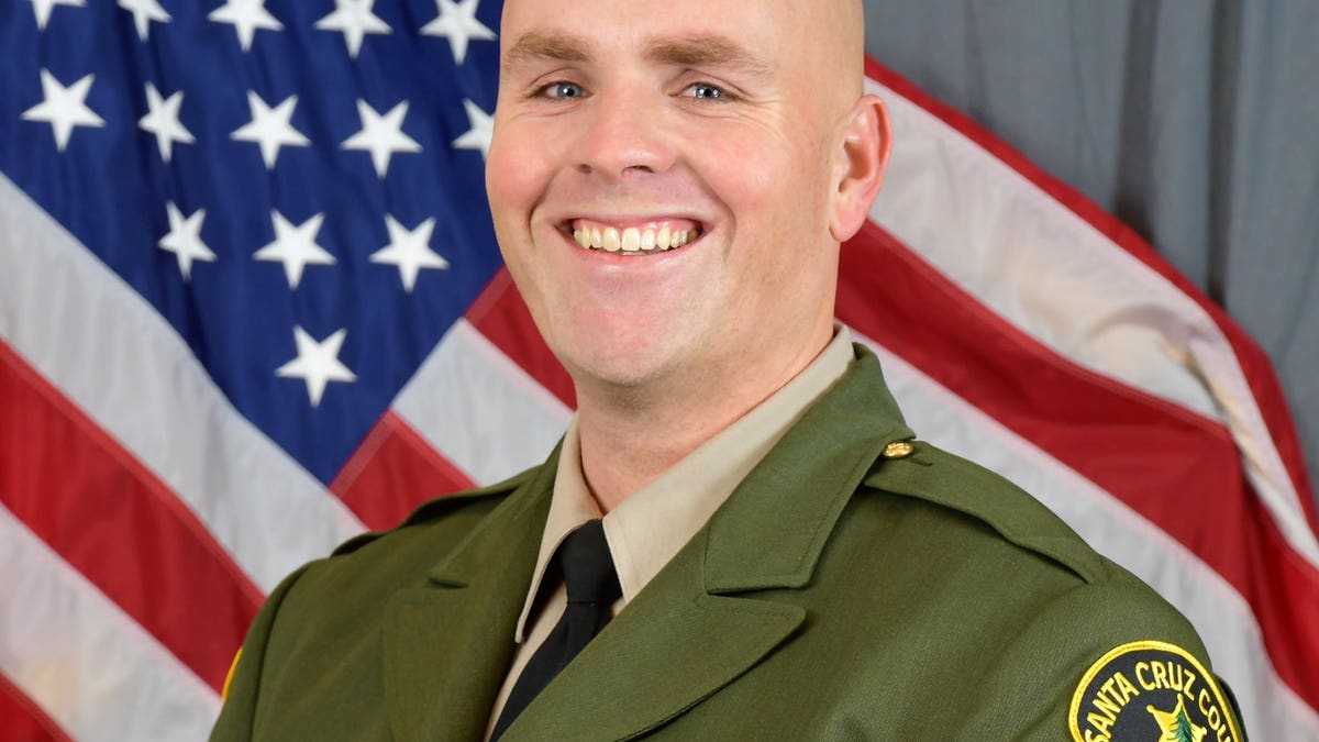 Sgt. Damon Gutzwiller, 38, was a 14-year veteran of the Santa Cruz County Sheriff’s Office. (Santa Cruz County Sheriff's Office)