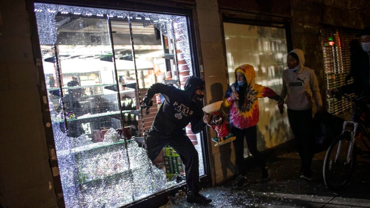 Looters ravage New York City store