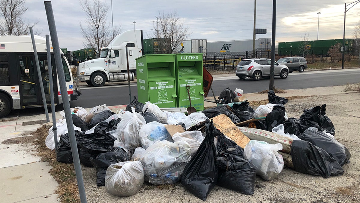 Scott Presler arranged a cleanup event in Chicago.